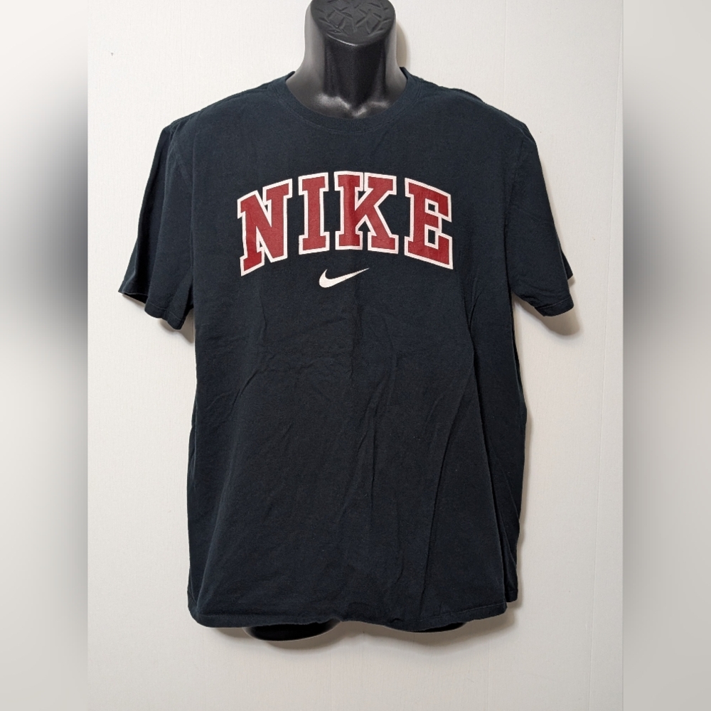 Men's Classic Black Nike Spell Out T Shirt With Logo Size Large